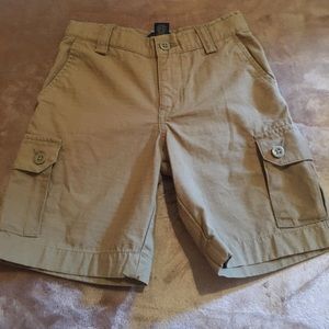 Boys cargo shorts with adjustable strap inside